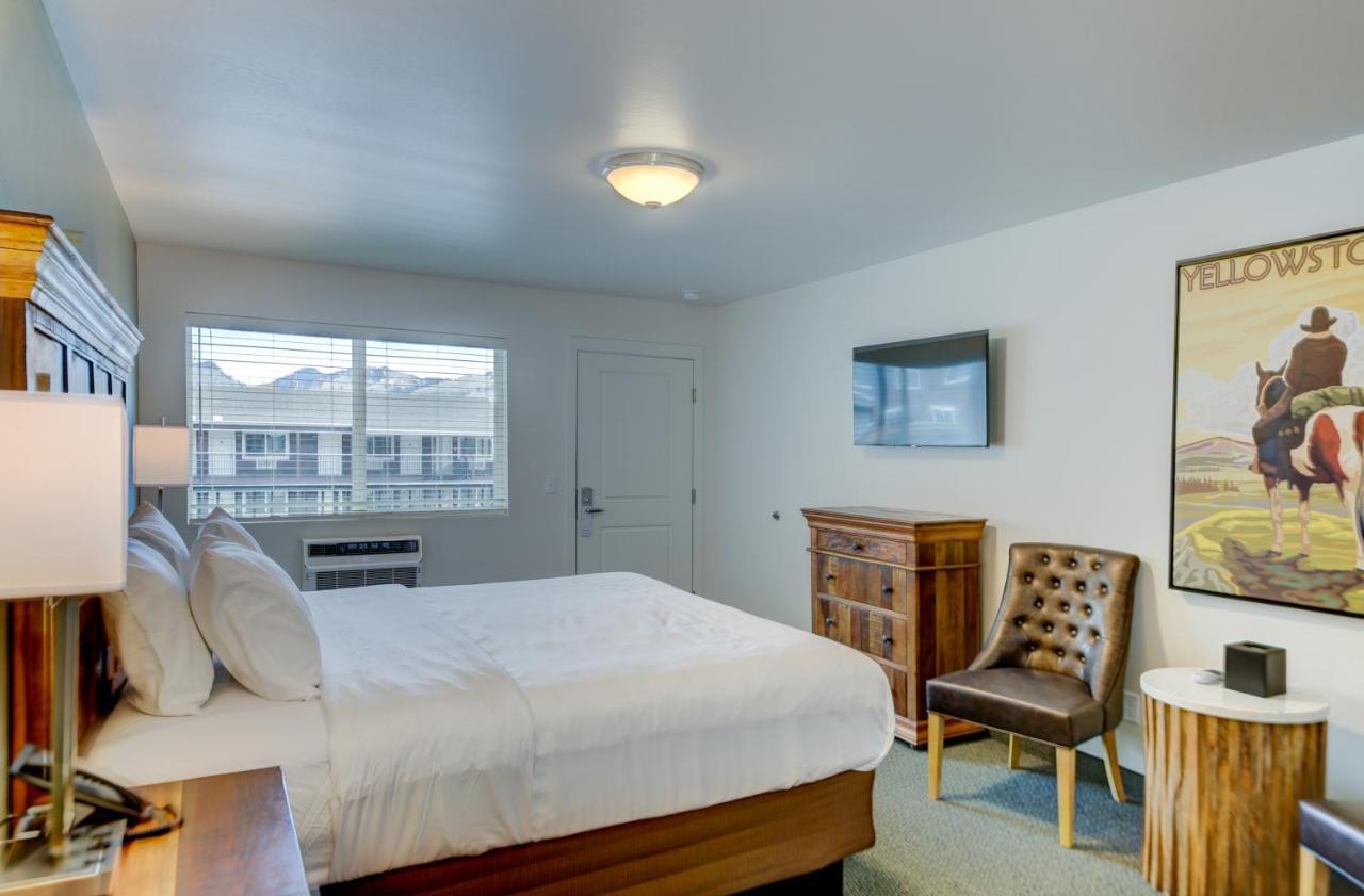Roosevelt Hotel - Yellowstone Gardiner Bagian luar foto