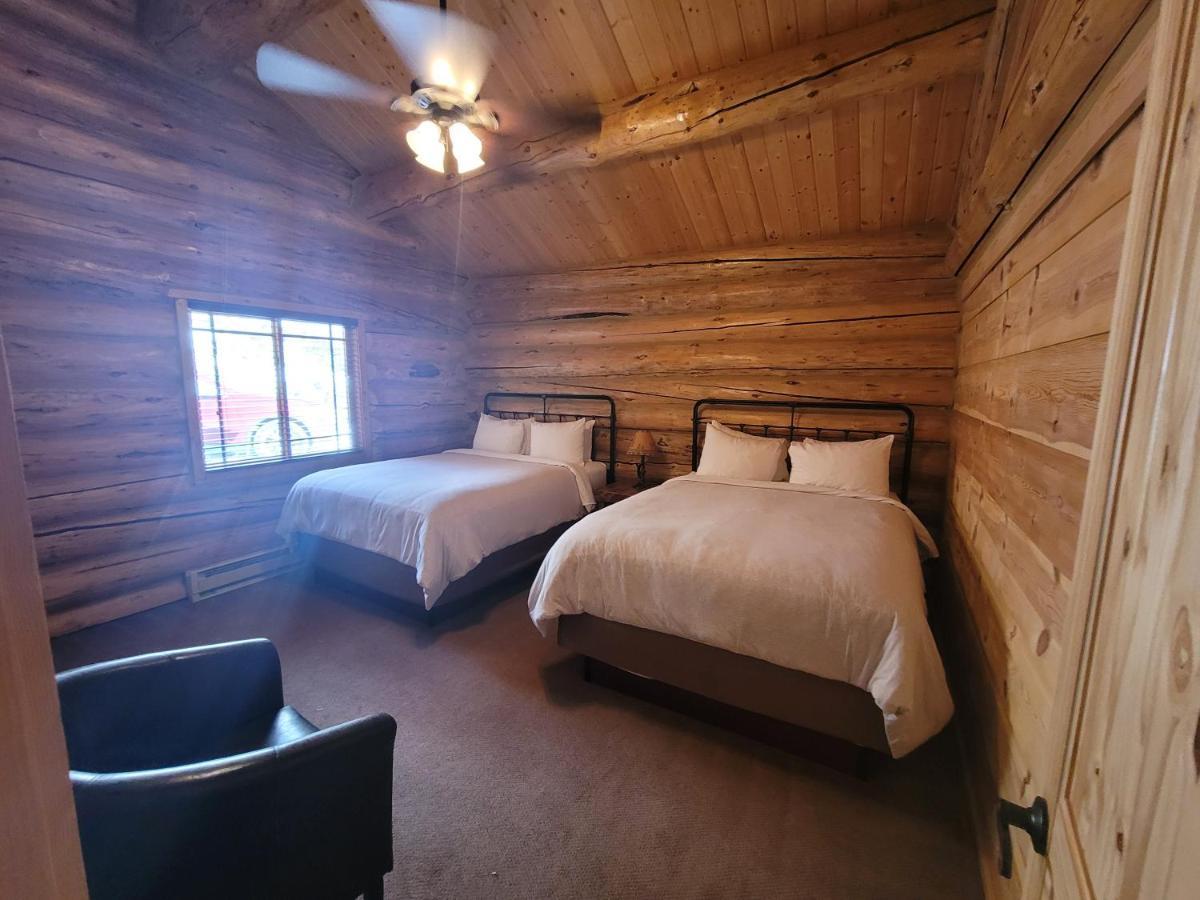Roosevelt Hotel - Yellowstone Gardiner Bagian luar foto